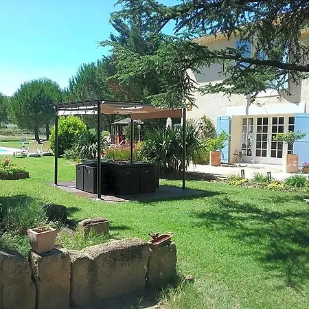 Mas Des Bougainvillees Oda ve Kahvaltı 3*