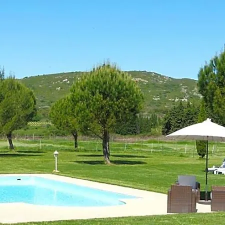 Mas Des Bougainvillees Oda ve Kahvaltı 3*